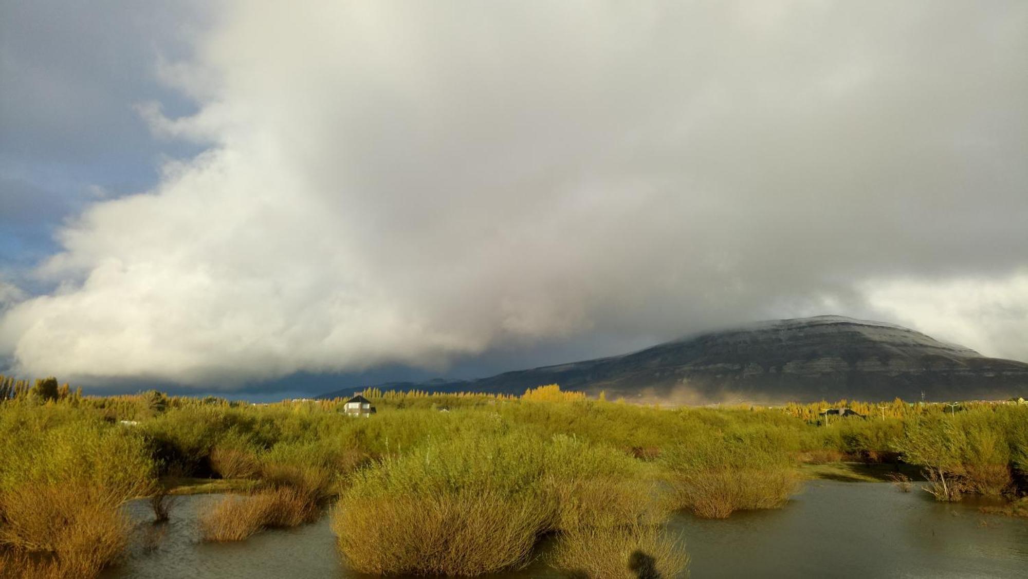Hostel Aves Del Lago Эль-Калафате Экстерьер фото
